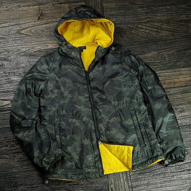 [아르마니 ]리버시블 양면 카모 패턴 후드 경량 패딩 자켓 P01305