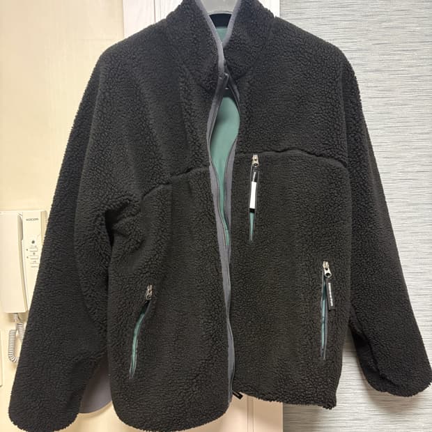 디스이즈네버뎃 리버서블 플리스 자켓 M사이즈