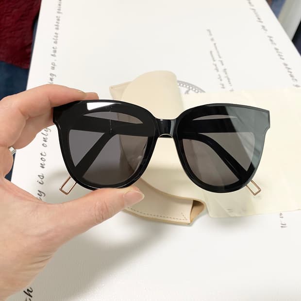 젠틀몬스터 인스칼렛 (블랙)