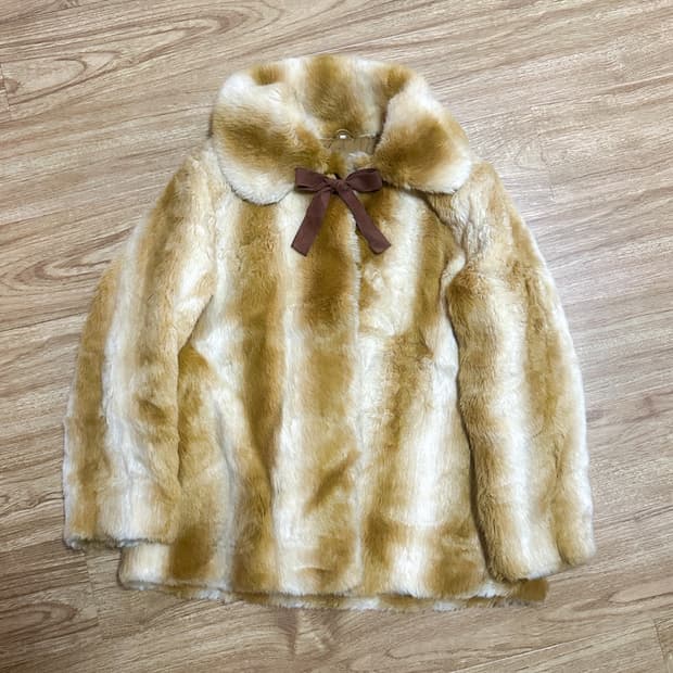 빈티지 리본 밤비 퍼 코트 자켓 밤비 아린 히메갸루 로걀 라떼 리즈리사깔