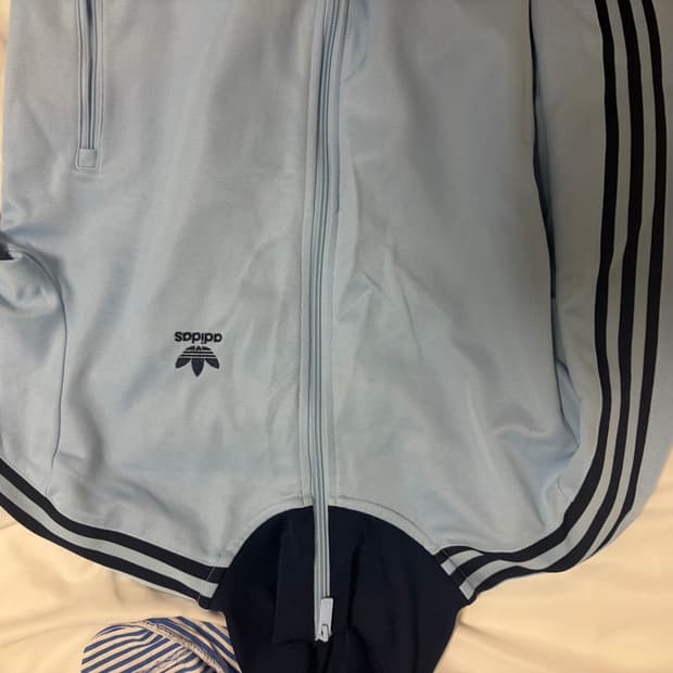 아디다스 하늘색 저지 (일본 공식 매장에서 구매) 사이즈 사진 참고