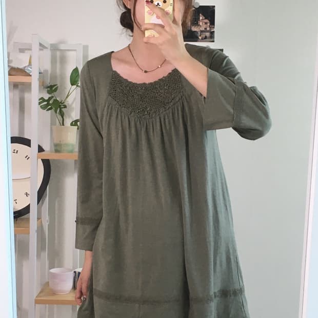 레이스 카키 블라우스 