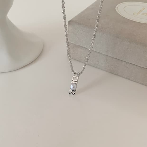 [ 디올 ] 빈티지 디올 실버 로고 진주 목걸이