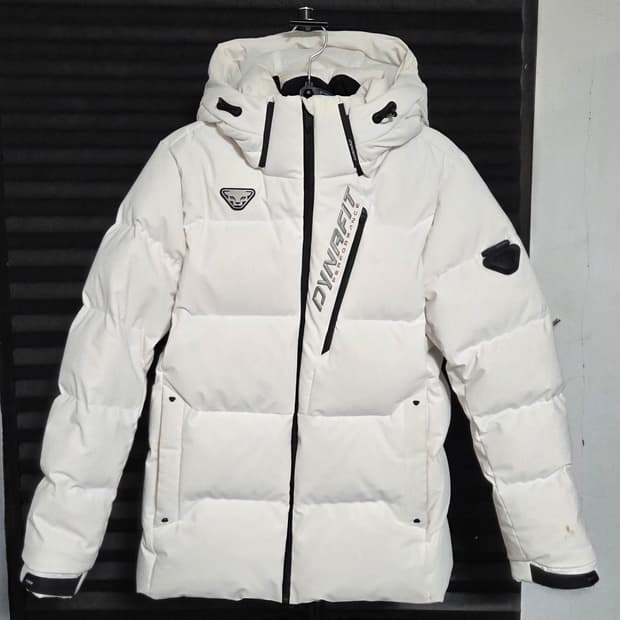 [다이나핏] 카본 비스트 구스다운 패딩 판매합니다.