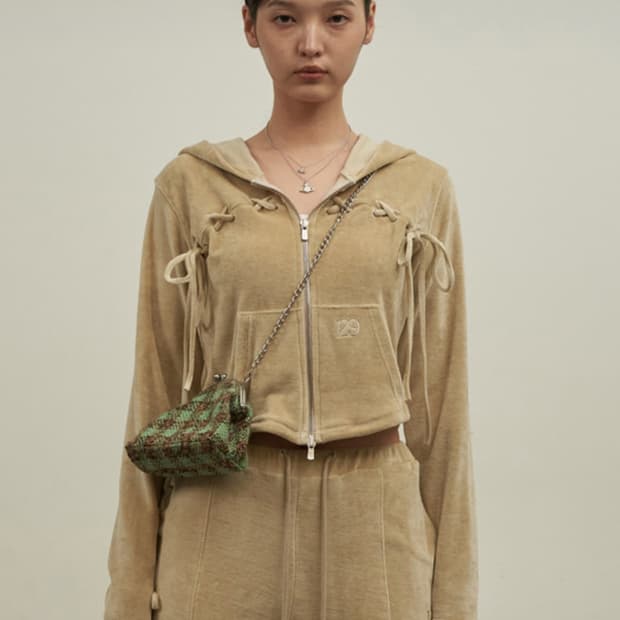 일리고 벨로아 레이스 업 후드 집업 베이지