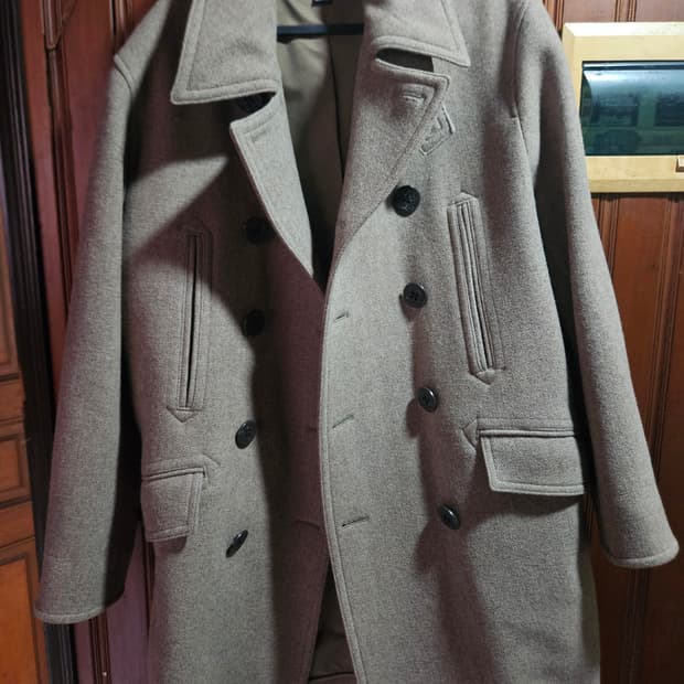 이스트로그 피코트 팝니다