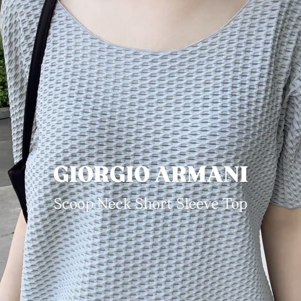 Scoop Neck Short Sleeve Top
