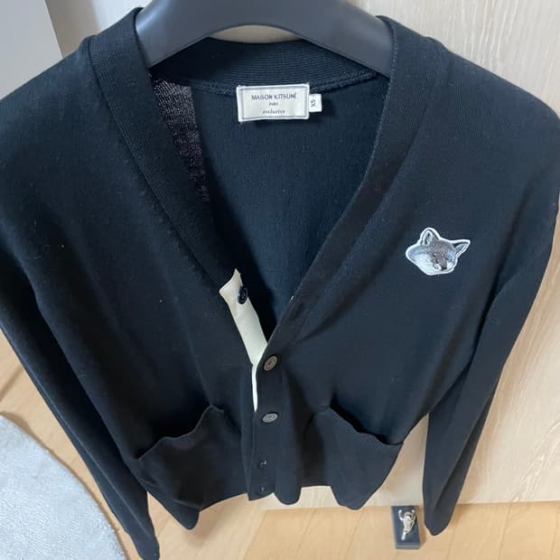 메종키츠네 가디건