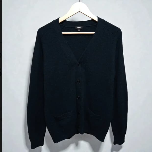 100)유니클로 울 가디건 다크그린