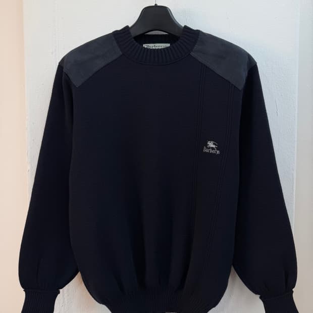 버버리 크레스트 로고 코만도 니트 