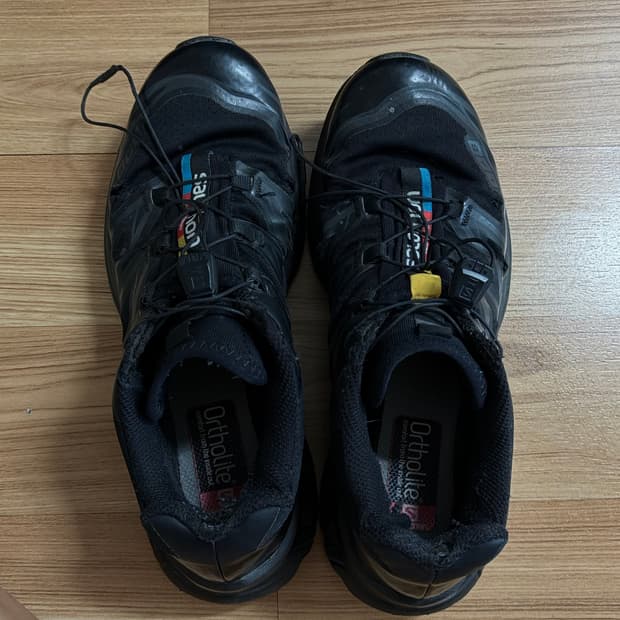 살로몬 등산화 250