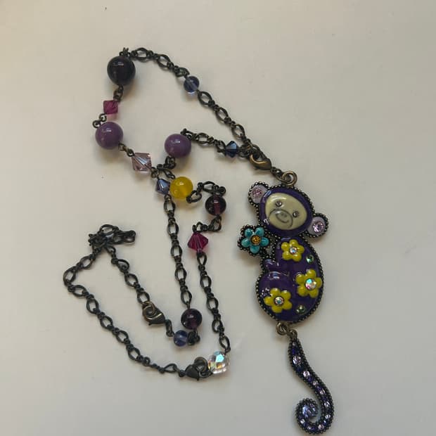 안나수이 원숭이 목걸이