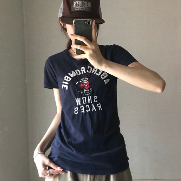 아베크롬비 슬림핏 반팔티셔츠