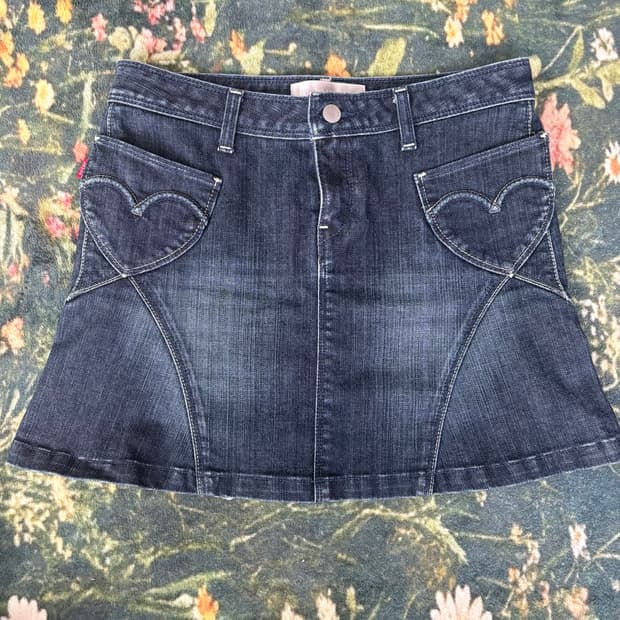 Levi’s 하트포켓 데님 미니 스커트