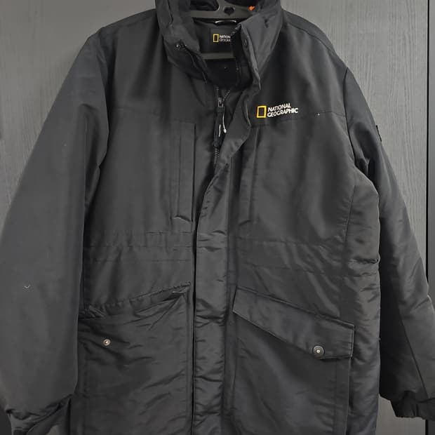 네셔널지오그래픽 정품 오리털 패딩 100사이즈 팝니다 