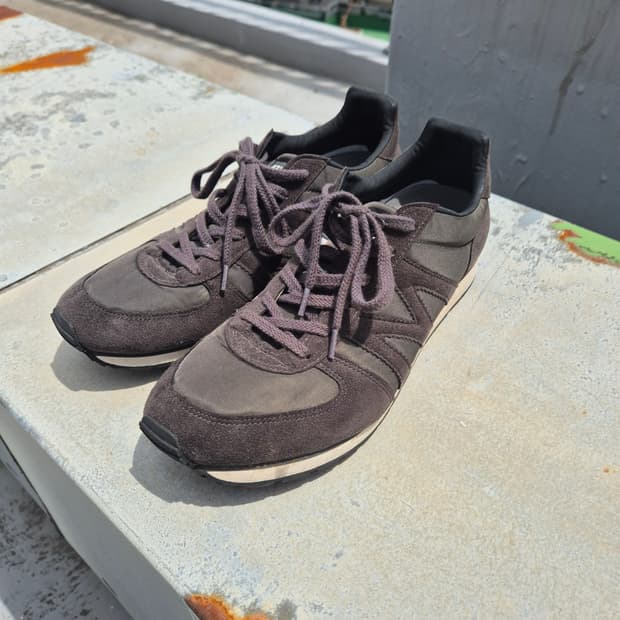 미즈노 x 마가렛 호웰 스니커즈 / Mizuno x Margaret