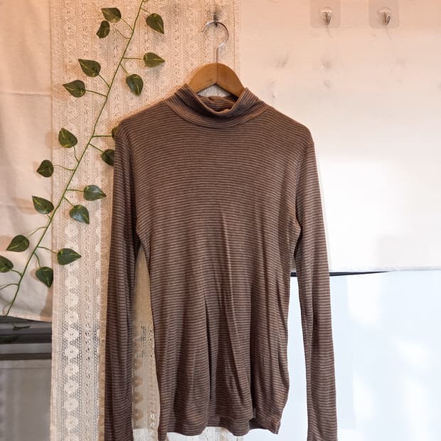 코코아 스트라이프 목폴라 슬리브