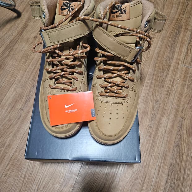 나이키 된장포스 미드 275