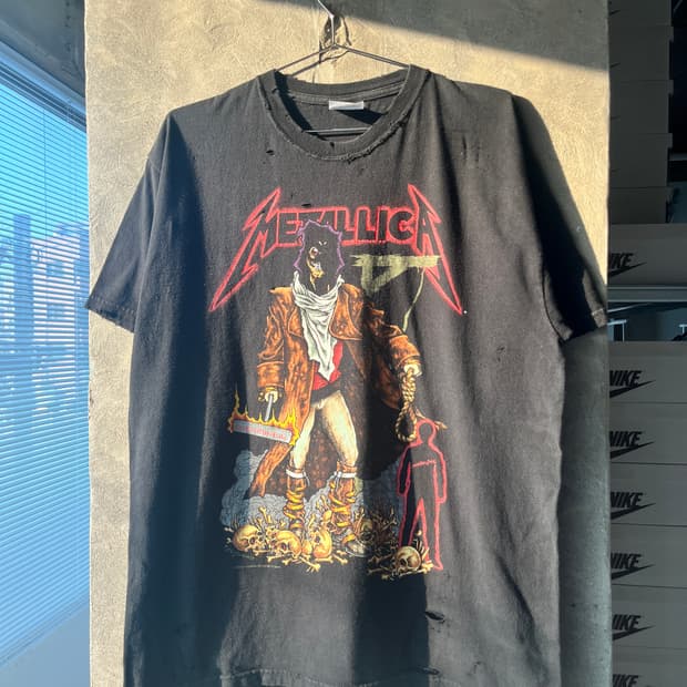 Vintage Metallica T-shirt Distressed