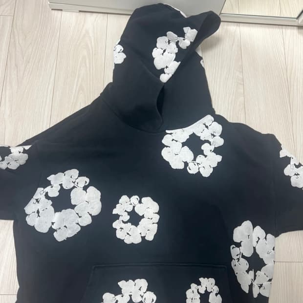 데님티어스 후드티