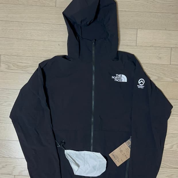 일본 노스페이스 인피니티 트레일 후디 자켓 (써밋 시리즈 바람막이)