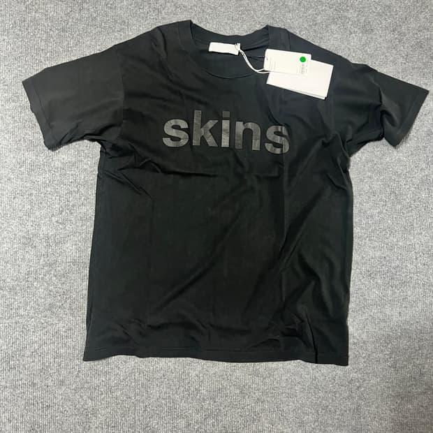 Alexander digenova skins t shirt (Large)