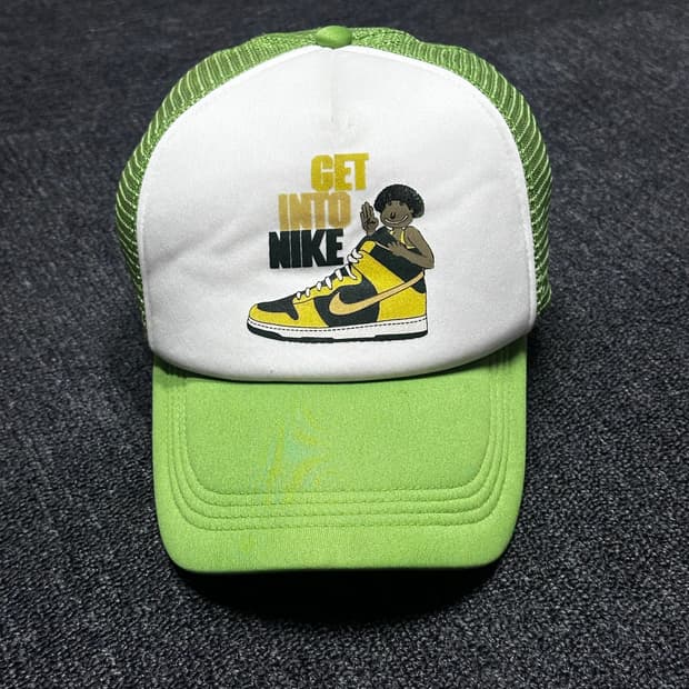  나이키 빈티지 GET INTO NIKE 스타일 트러커 메쉬캡 