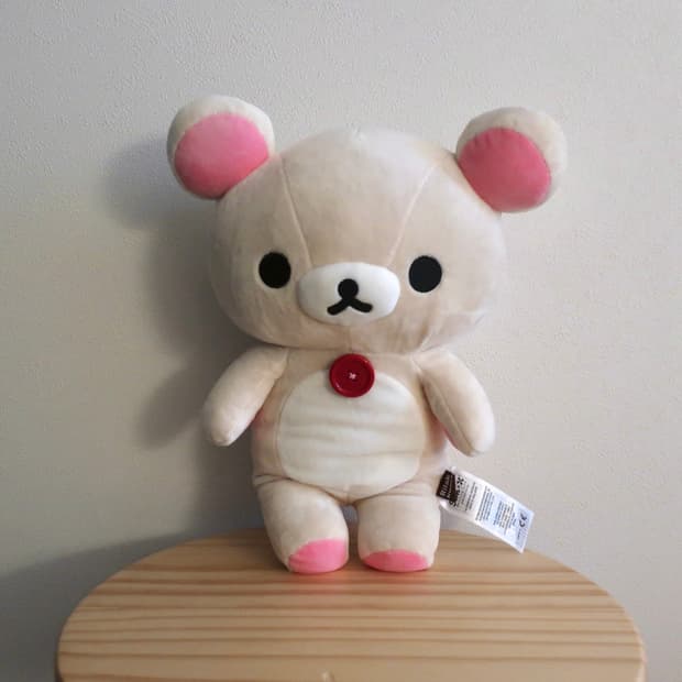 (정품) 산리오 코리락쿠마 인형 M  해외에서 구매 후 선반에 보관만 해