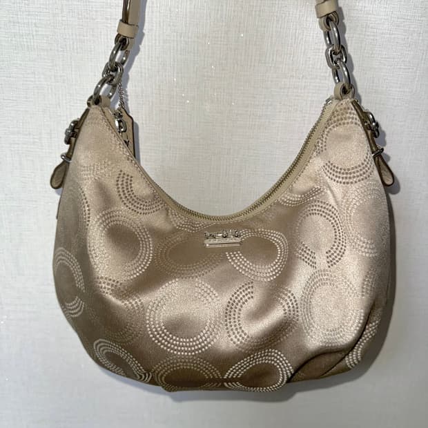 코치 베이지 숄더백