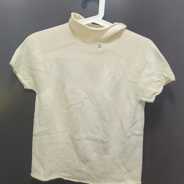 샤넬 목플라 반팔 니트