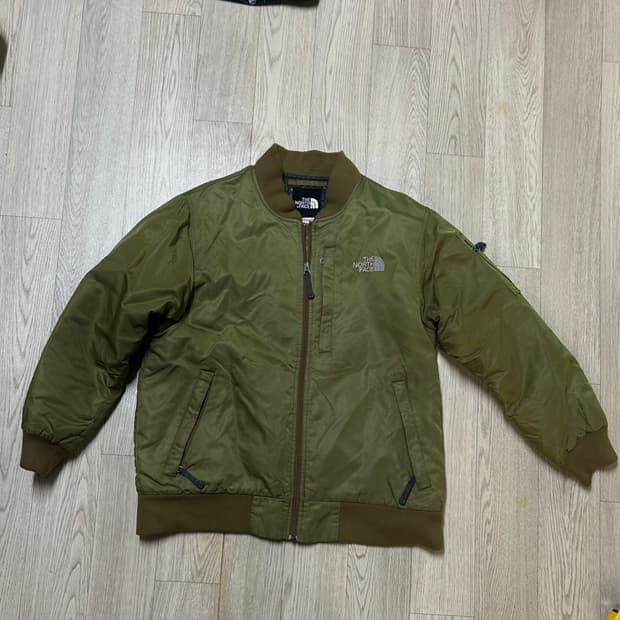 노스페이스 일본판 항공점퍼 105