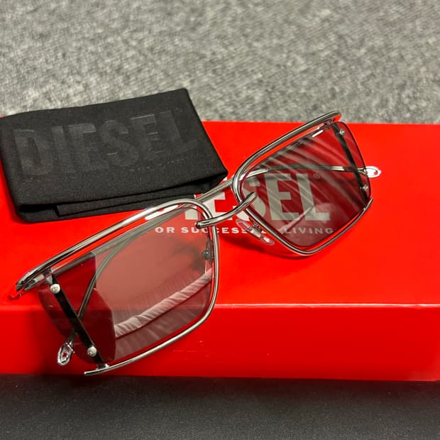 디젤 한정판 선글라스 실버
