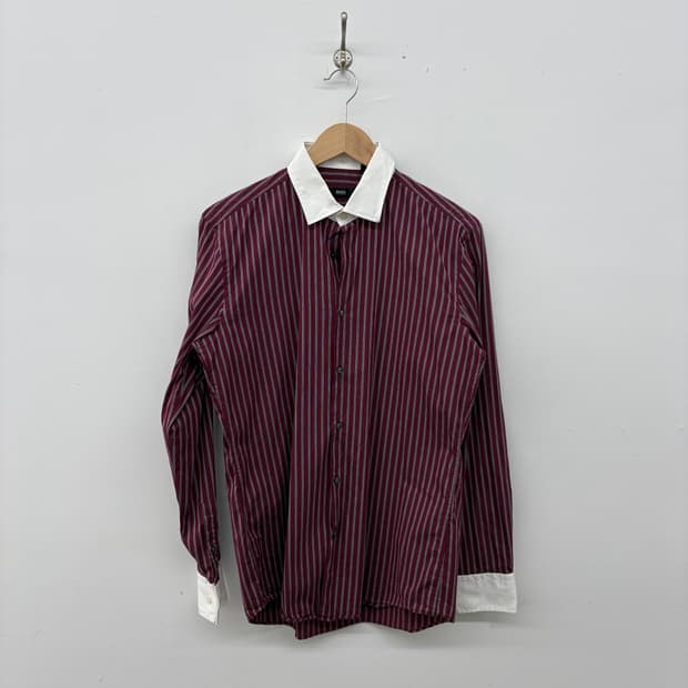 BOSS 버건디 스트라이프 셔츠 남성 M