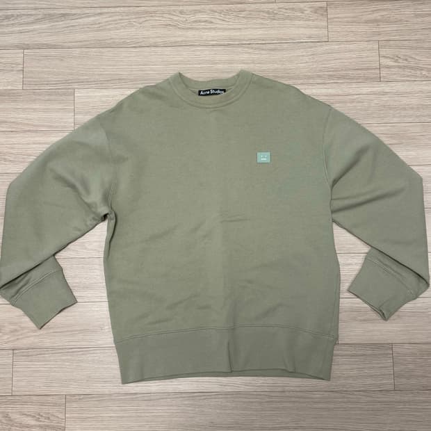 아크네 스튜디오 페이스 맨투맨 s