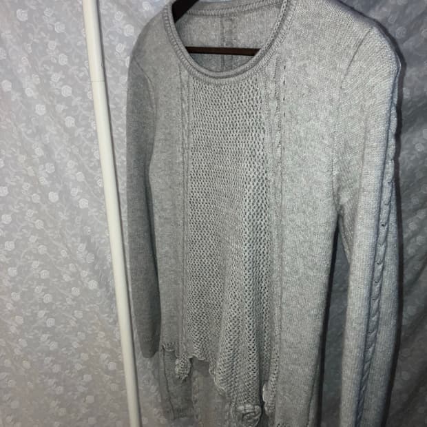 💌 Rose corsage layered knit.