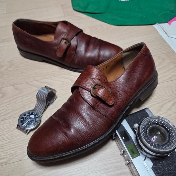 살바토레 페라가모 클래식 싱글 몽크 스트랩 구두 로퍼