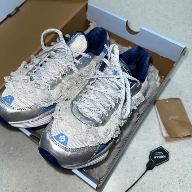 아식스 슈슈통 젤 키네틱 플루언트 화이트 다이브 230