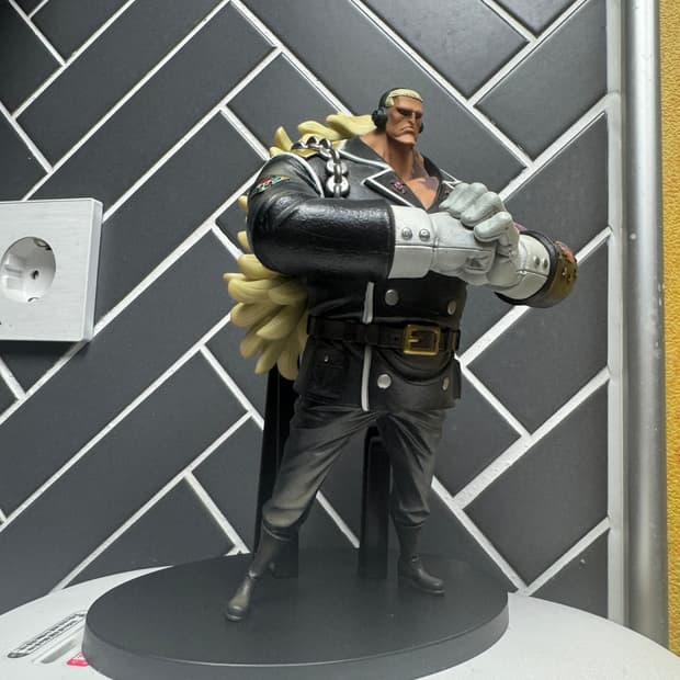 원피스 극장판 스탬피드 보스 더글라스 불릿 피규어