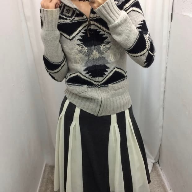 그레이 패턴 니트 집업 (참도 달려있어요)