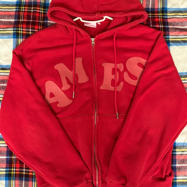 아메스 월드와이드 | 빅 타이포 후디 집업 M