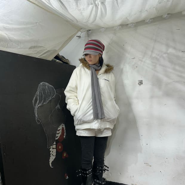 피코 화이트 울프죠 리버시블 y2k 갸루 퍼 후드 자켓 M