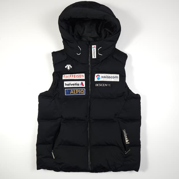 데상트 아우디 스위스 조끼패딩