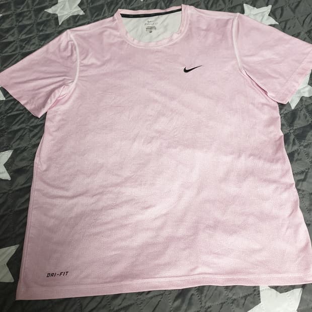 나이키 드라이핏 기능넝 반팔티 라이트핑크 (XL)