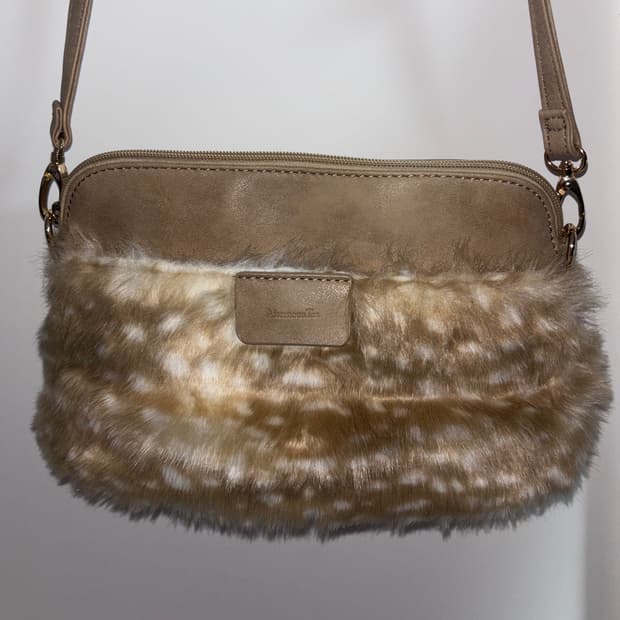 애프터눈 티(Afternoon Tea) 밤비 무늬 퍼  크로스백