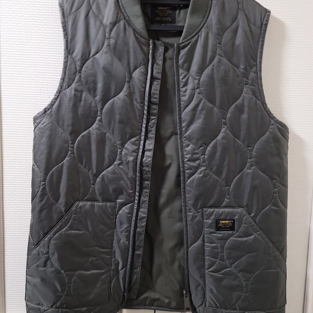 CarharttWIP 시리즈 칼하트 퀼팅 베스트 캠핑/낚시 레저 조끼베스