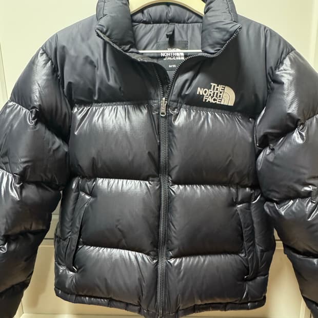 노스페이스 1996 에코 눕시 패딩 블랙 유광 m 거의 새재품
