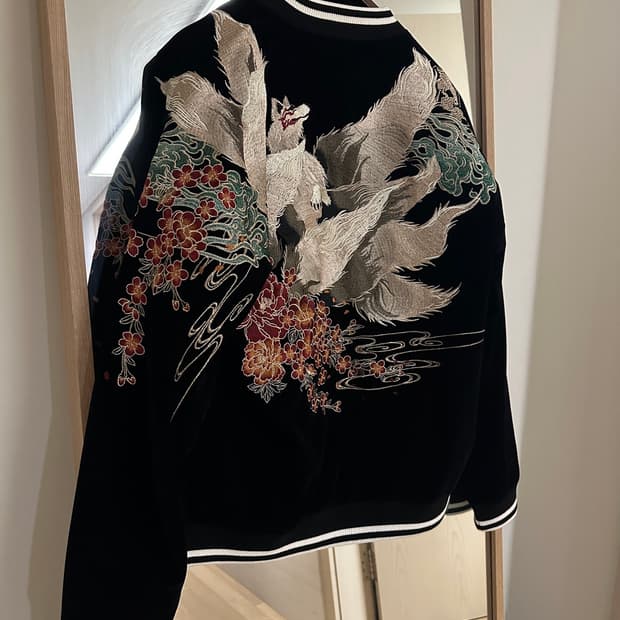 벨벳 자수 스카쟌