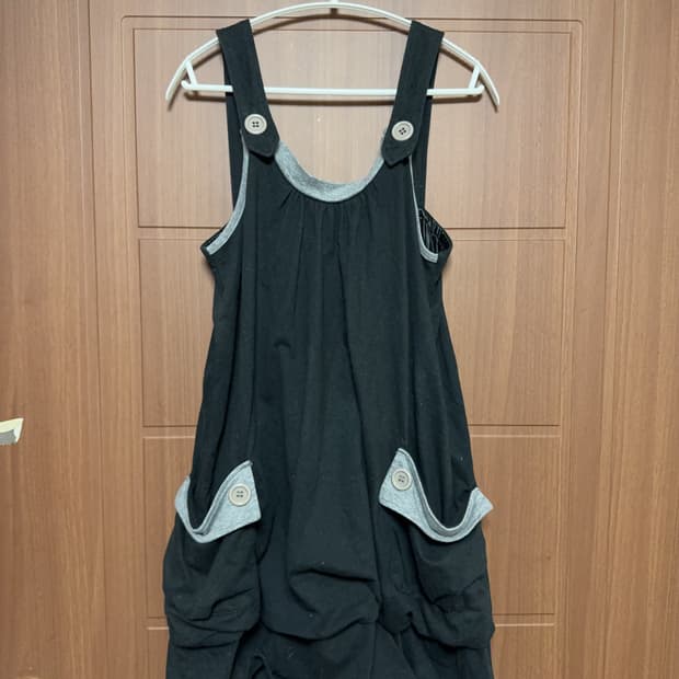 모리걸 하구미 히피 일본 빈티지 블랙 포켓 단추 벌룬 원피스