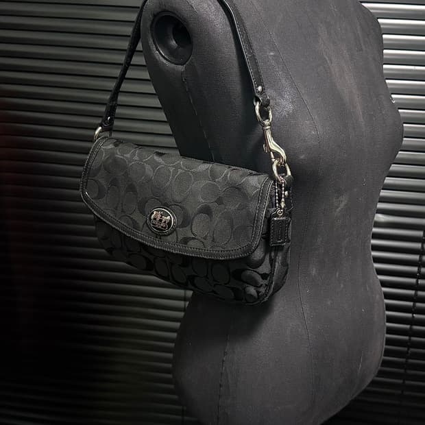 코치 캔버스 블랙 시그니처 로고 미니백 숄더백 가죽 토드백 핸드백 명품