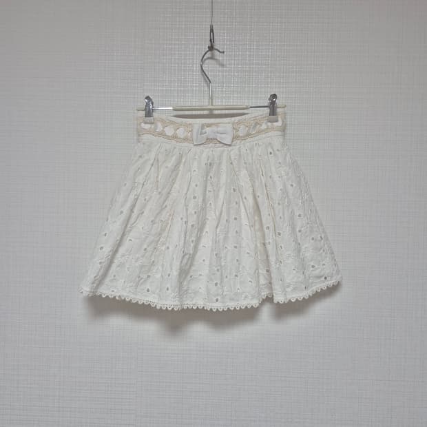 리즈리사 히메카지 샘플 레이스펀칭 스카팡 오프화이트